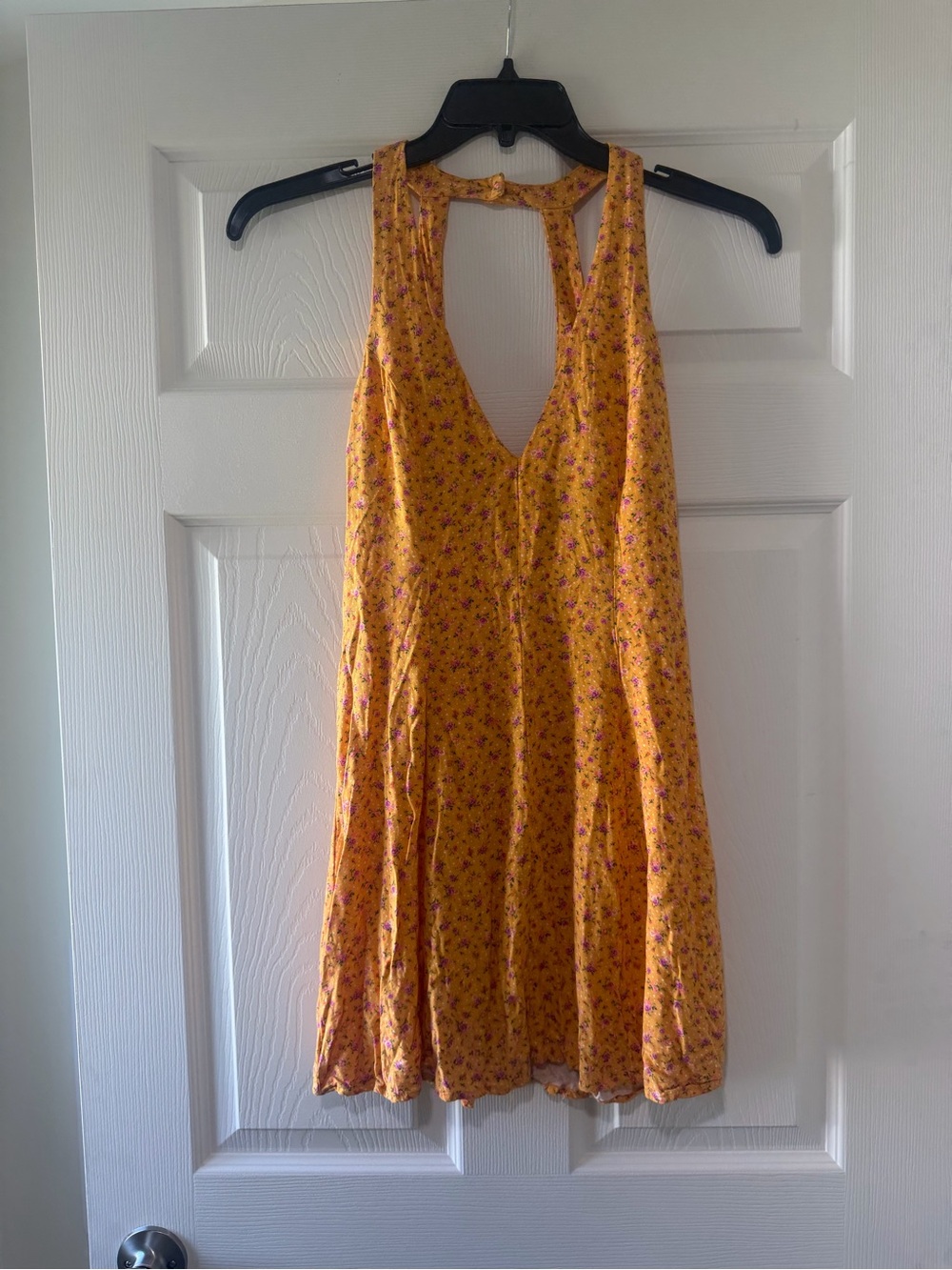 Sleeveless Yellow Floral V-Neck dress